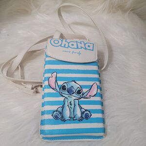 Disney Ohana Stitch Danielle Nicole Tech Crossbody bag Women's